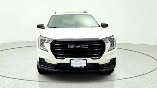 Summit White 2024 GMC Terrain SLT
