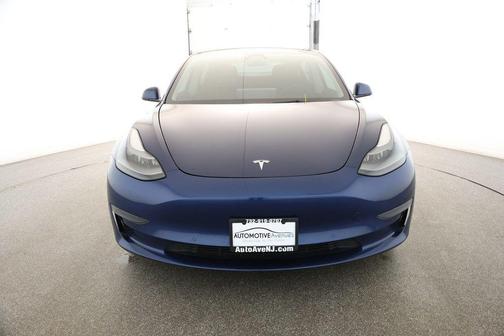 2022 Tesla Model 3 Standard Range