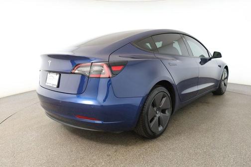 2022 Tesla Model 3 Standard Range