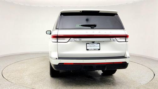 2023 Lincoln Navigator Standard