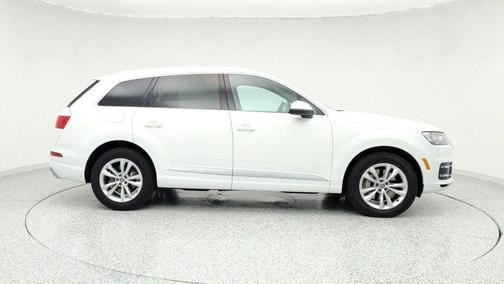 2019 Audi Q7 55 Premium Plus