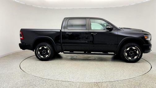 Diamond Black Crystal Pearlcoat 2022 RAM 1500 Rebel