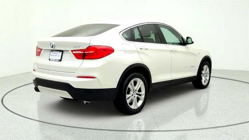 Mineral White Metallic 2016 BMW X4 xDrive28i