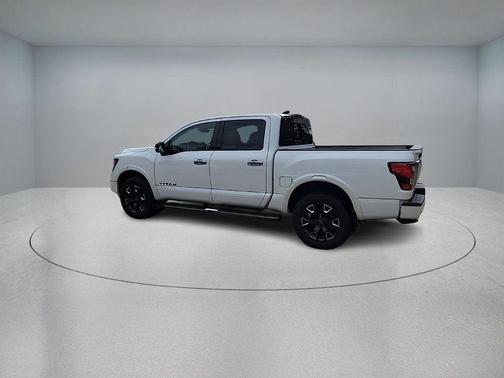 2024 Nissan Titan Platinum Reserve