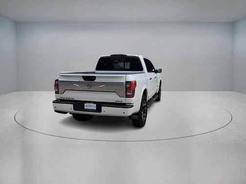 2024 Nissan Titan Platinum Reserve