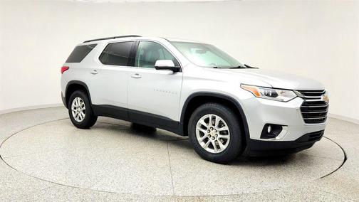Silver Ice Metallic 2021 Chevrolet Traverse LT Leather