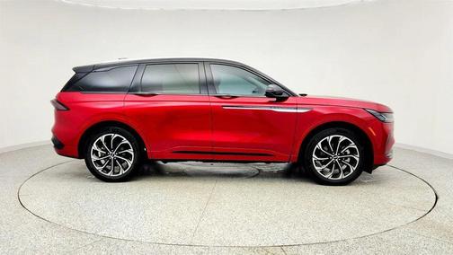 2025 Lincoln Nautilus Reserve