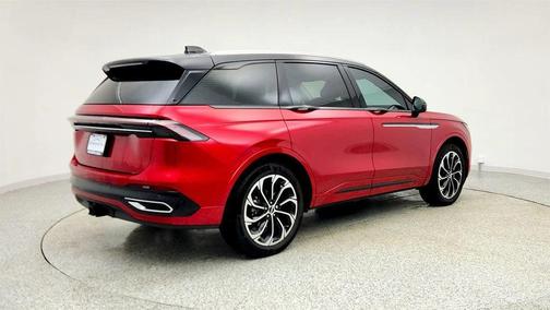 2025 Lincoln Nautilus Reserve