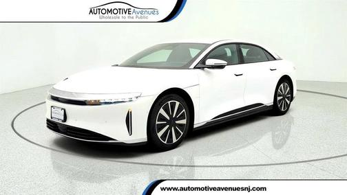 Stellar White Metallic 2024 Lucid Air Pure