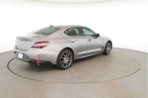 2022 Genesis G70 2.0T RWD