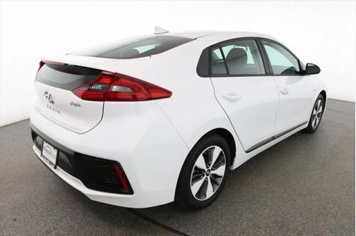 2019 Hyundai IONIQ Plug-In Hybrid Base