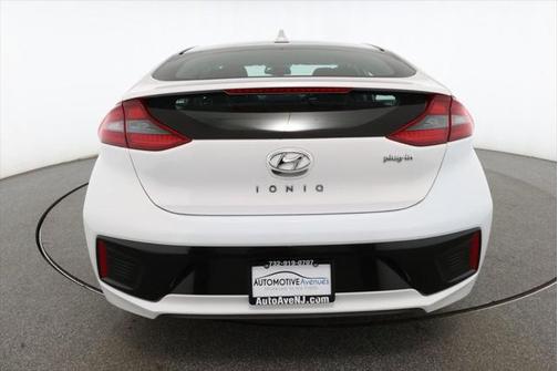 2019 Hyundai IONIQ Plug-In Hybrid Base