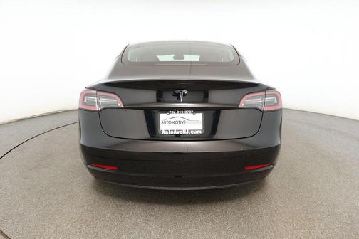 2022 Tesla Model 3 Standard Range