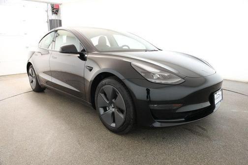 2022 Tesla Model 3 Standard Range