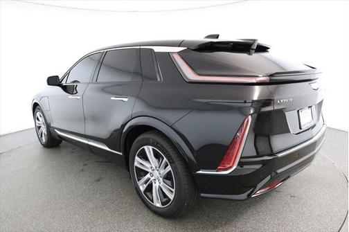 2024 Cadillac LYRIQ Tech w/1SA