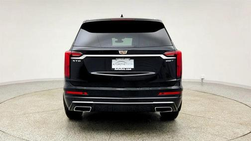 2022 Cadillac XT6 Luxury FWD