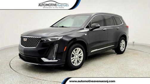 2022 Cadillac XT6 Luxury FWD