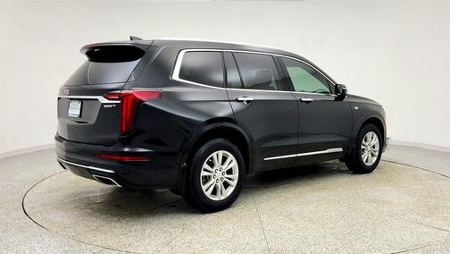 2022 Cadillac XT6 Luxury FWD