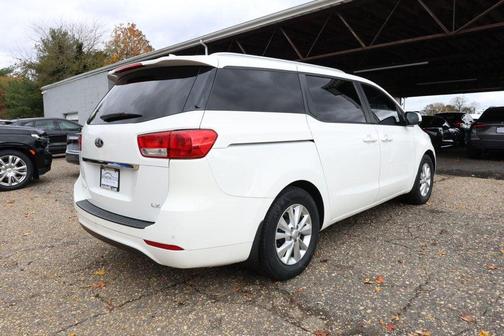 2018 Kia Sedona LX