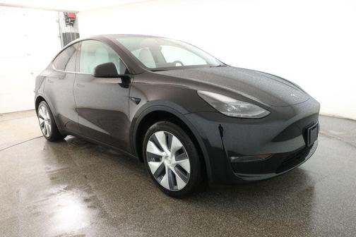 2023 Tesla Model Y RWD