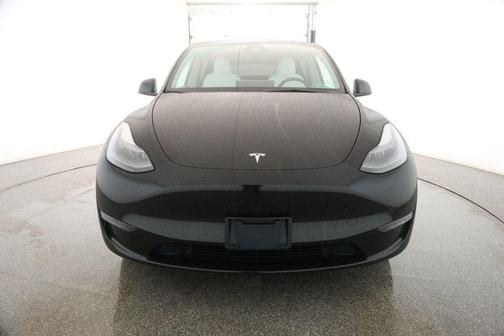 2023 Tesla Model Y RWD