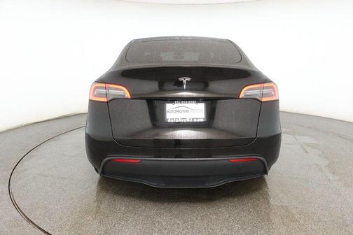 2023 Tesla Model Y RWD