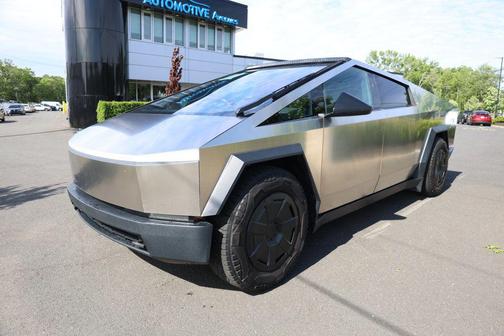 Stainless Steel 2024 Tesla Cybertruck Cyberbeast