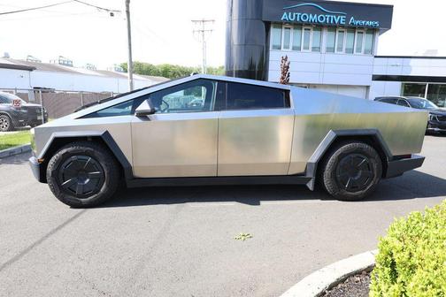 Stainless Steel 2024 Tesla Cybertruck Cyberbeast