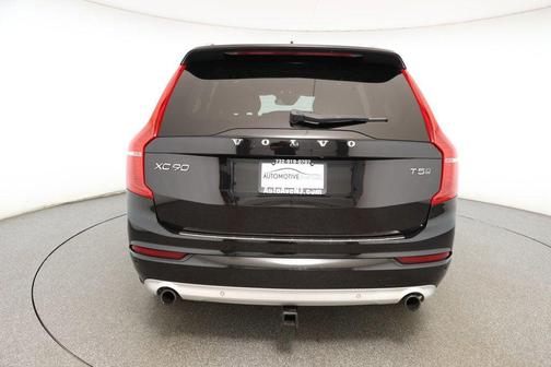 2018 Volvo XC90 T5 Momentum