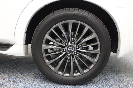 2024 INFINITI QX80 SENSORY AWD