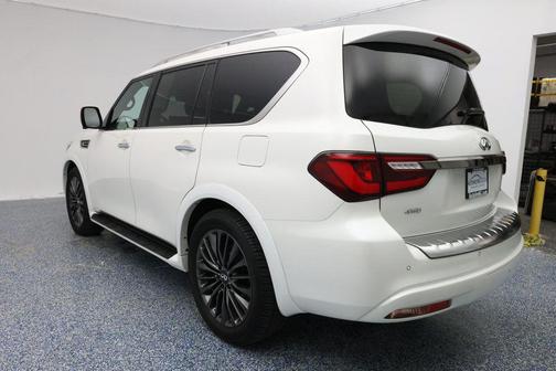 2024 INFINITI QX80 SENSORY AWD