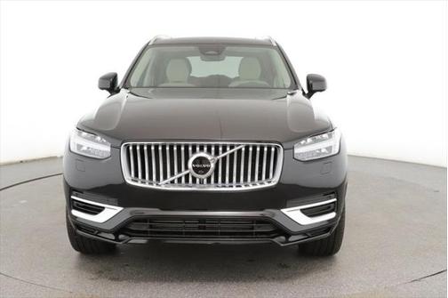 2023 Volvo XC90 Recharge Plug-In Hybrid T8 Plus 6-Seater