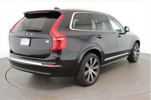 2023 Volvo XC90 Recharge Plug-In Hybrid T8 Plus 6-Seater