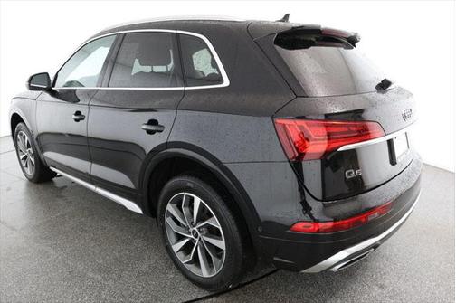 2022 Audi Q5 45 S line Prestige