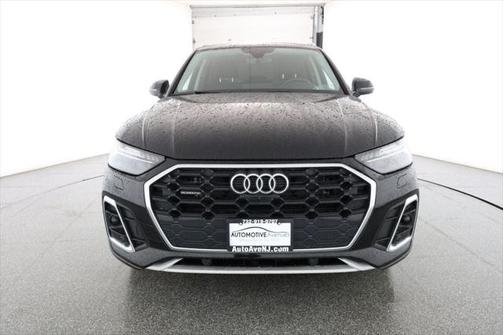 2022 Audi Q5 45 S line Prestige
