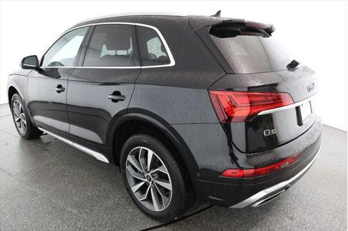 2022 Audi Q5 45 S line Prestige