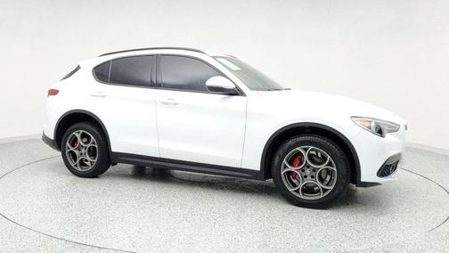 2022 Alfa Romeo Stelvio Sprint