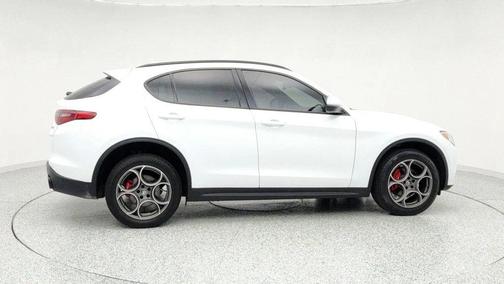 2022 Alfa Romeo Stelvio Sprint