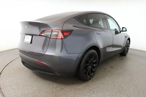 2021 Tesla Model Y Standard Range Rear-Wheel Drive