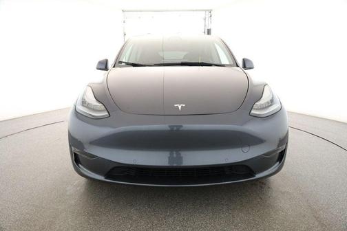 2021 Tesla Model Y Standard Range Rear-Wheel Drive
