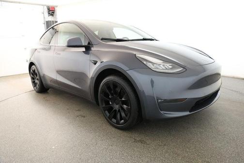 2021 Tesla Model Y Standard Range Rear-Wheel Drive