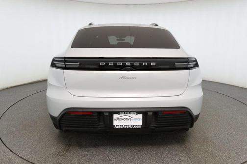 2025 Porsche Macan Electric RWD