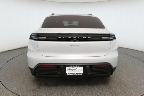 2025 Porsche Macan Electric RWD