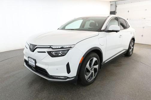 2023 VinFast VF 8 Eco AWD 82 kWh