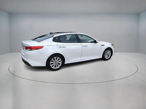 2018 Kia Optima EX