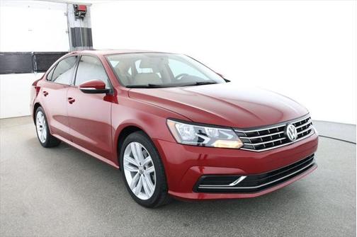 2019 Volkswagen Passat 2.0T Wolfsburg Edition