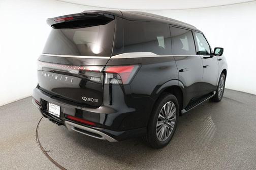 2025 INFINITI QX80 SENSORY AWD