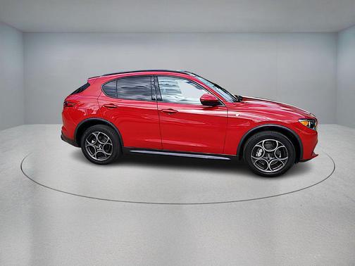 2022 Alfa Romeo Stelvio Ti