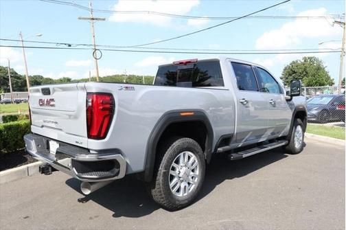 2024 GMC Sierra 2500 SLT