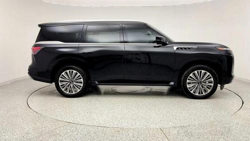 2025 INFINITI QX80 Luxe